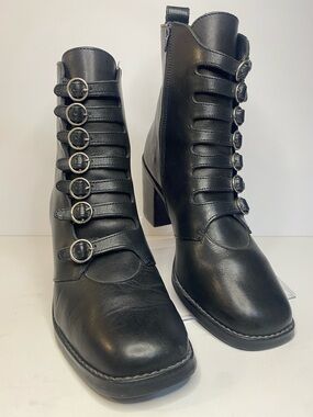 🔥Steve Madden Brazil made soft Black Leather Buckle Booties | Moto Chic W/10